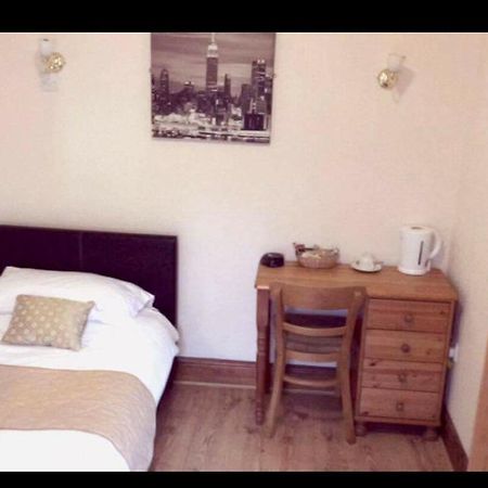 Dillwyn'S Hotel Pontardawe Eksteriør bilde